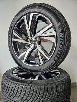 Orig. Volvo V90/S90 Zimní 245/45/18 - Zánovní - 4