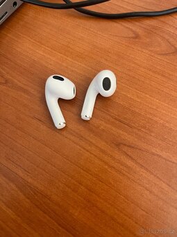 Apple Airpods 3 - 4