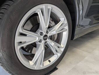 Audi Q8 3,0 E55 TFSI Quattro S-line - 4