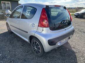 Peugeot 107- 1,0i-50kw, r. 09, - 4