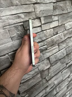 iPhone 12 - 4