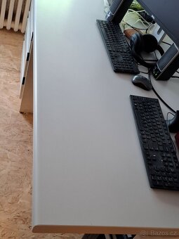 Kancelářský plechový stůl - 4