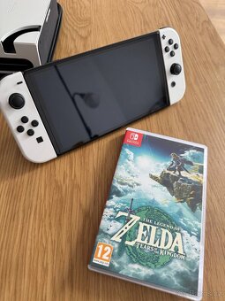 Nintendo Switch OLED - 4