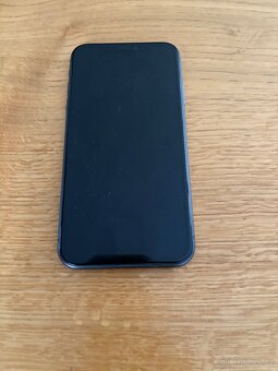 Mobilní telefon iPhone 11 - 4