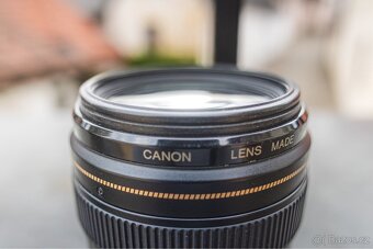 Canon EF85mm F1.8 - 4