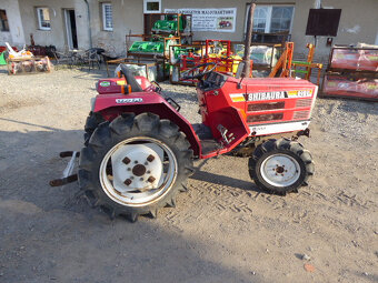 Shibaura P 19 F .4x4 - 4