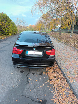 BMW 3 ŘADA E90 320I - 4