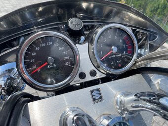 Suzuki Marauder VZ 1600 - 4