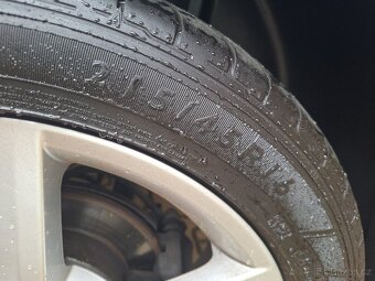 Aluminium kola 16 včetně pneu 215/45 - 4