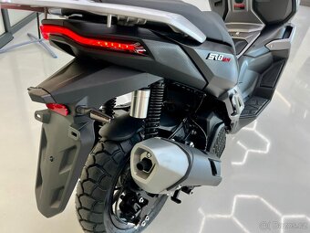 VOGE SR1 125i ADV - 4