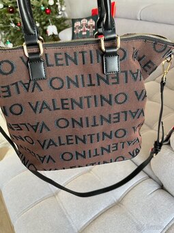 Krásná kabelka Valentino - 4