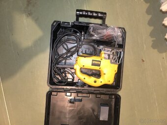 DeWALT DW341-QS pila, málo řezaná - 4
