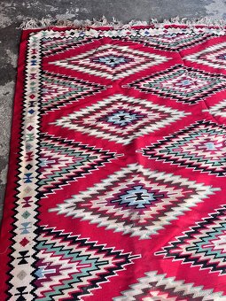 Prodám starožitný koberec Kelim - 4