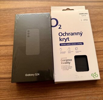 Samsung S24 8/128 Gb - 4