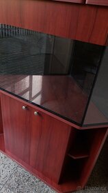 Rohové akvárium - 4