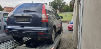 Honda CRV pred i poface na náhradní díly - 4