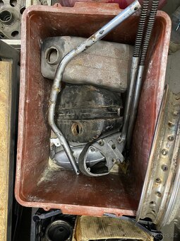 Jawa babetta 210/207 díly - 4