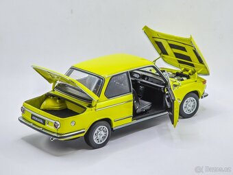 BMW 2002 Tii 1:18 Autoart - 4