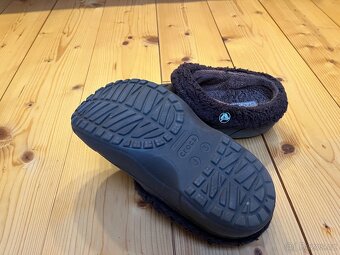 Crocs pantofle 2x, vel. 34-35 - 4