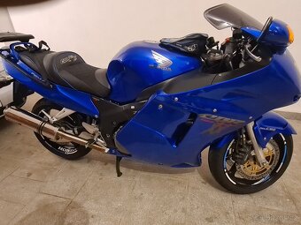 Honda CBR 1100 XX BLACKBIRD - 4