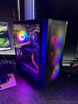 Herný počítač Ryzen 5 5500 / 16 GB / RX 580 8 GB / 250gb SSD - 4