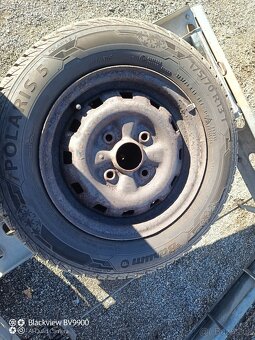 Zimní pneumatiky 175/70 R13 BARUM POLARIS 5. - 4