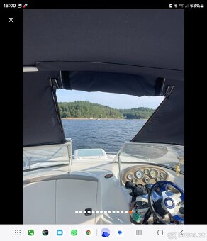 Motorová kajutová loď Bayliner 602 Capri + přívěs. - 4