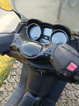 Piaggio xevo 125 - 4