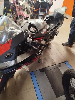 Aprilia rs4 125 - 4