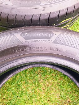 Goodyear EfficientGrip  205/60/R16  96H - 4
