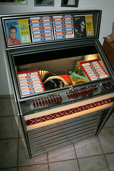 Jukebox Wurlitzer Lyric ze 60. let ve skvělém stavu - 4