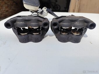 brzdové třmeny tokico monoblok kawasaki z1000 - 4
