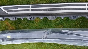 Toyota Highlander 4 IV 2020 - plastovy podbeh prah stupacka - 4