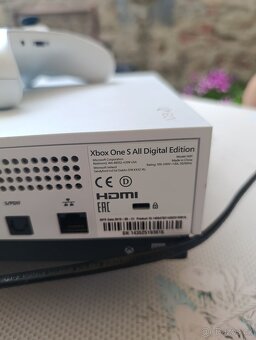 Xbox one s All Digital Edition - 4