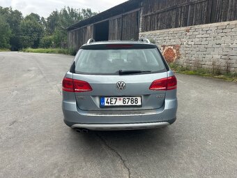 VW Passat Alltrack 2.0 TDI 4x4 Manuál - 4