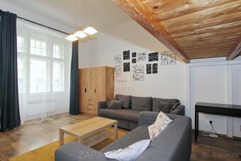 Pronájem bytu 2+kk 42 m2 s patrem na spaní, Praha 5 Smíchov, - 4