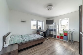 Prodej vily 261 m2, pozemek 1215 m2 v obci Tmaň - 4