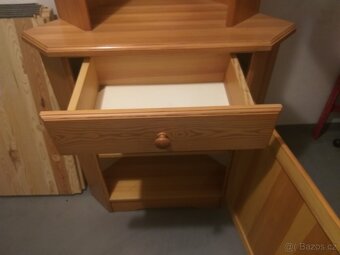 Příborník-rohová skříňka - 4