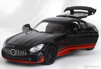 1:18 Mercedes Benz AMG GTR Model Light and Sound - 4