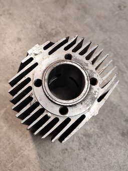 Válec pionýr - výbrus - 4