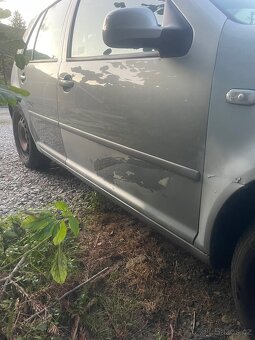 VOLKSWAGEN GOLF IV 1.6 BENZÍN - 4