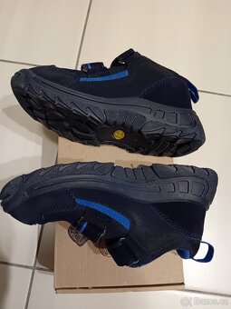 Nepromokavé boty velikost 30 - 4