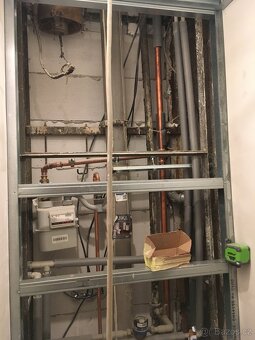 Dobrý den,Nabízím zednické, malířské práce a bourací práce. - 4