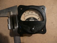 Panelové měřící přístroje - 4