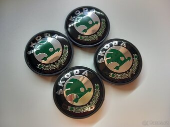 Středové krytky Škoda, 56x52mm, zelené logo - 4