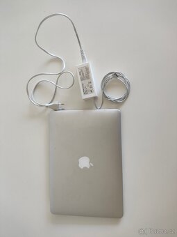 Apple MacBook Air 13-inch 2013 i-5/8Gb/256 SSD - 4
