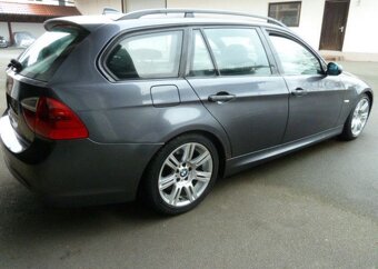 BMW e91 330d M-paket,manuál. - 4