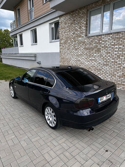 Bmw e90 325i - 4