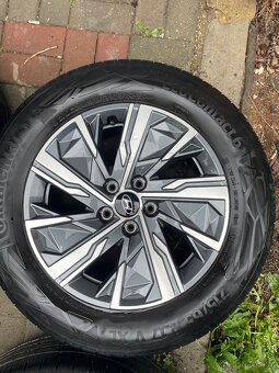 Prodám kola 215 65 r17 5x114 - 4