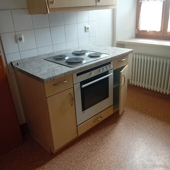 Kuchyňská linka se spotřebiči - 4